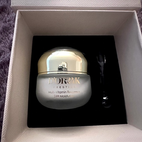 NIB D’OR24k Muti Vitamin Recovery Moisturizer - Picture 3 of 3